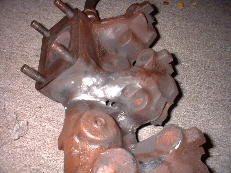 crackedE3005.webp