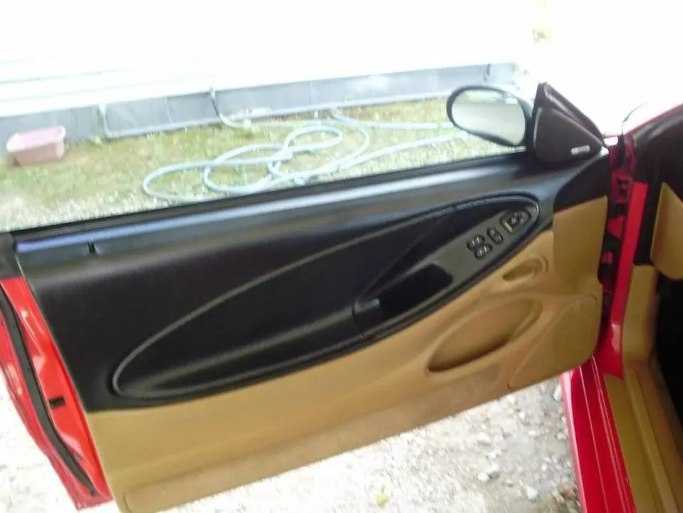 driverdoor.webp