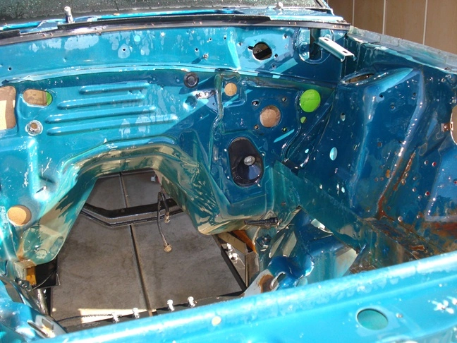 engine compartment 015.webp