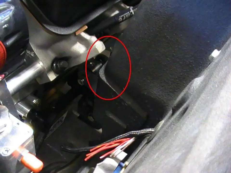 EngineInstall21.webp