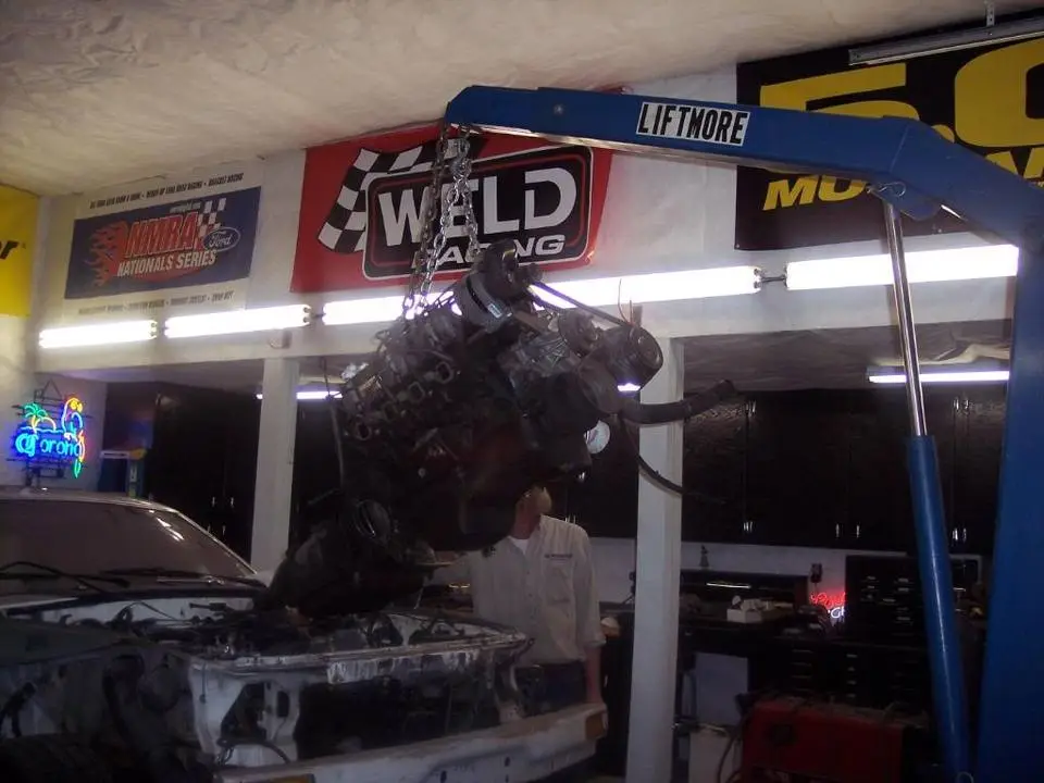 engineremoval010.webp