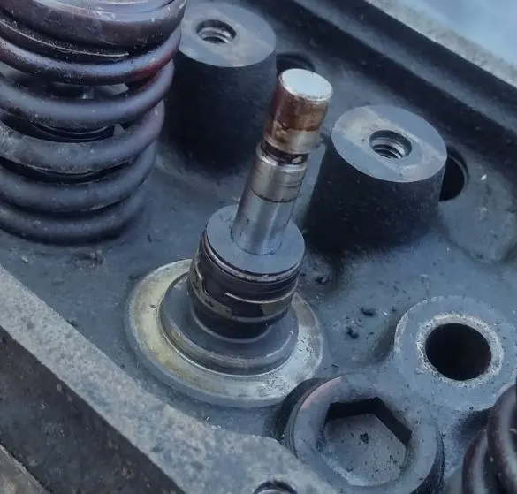 633406