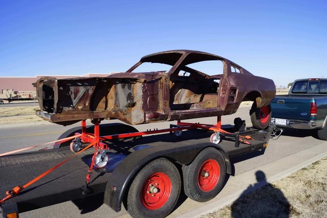 FB_390_Driver_Front.sized.webp