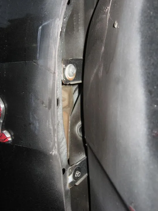 fender_bolts_1a.webp