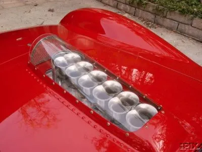 Ferrari%20Hood%20Scoop.webp