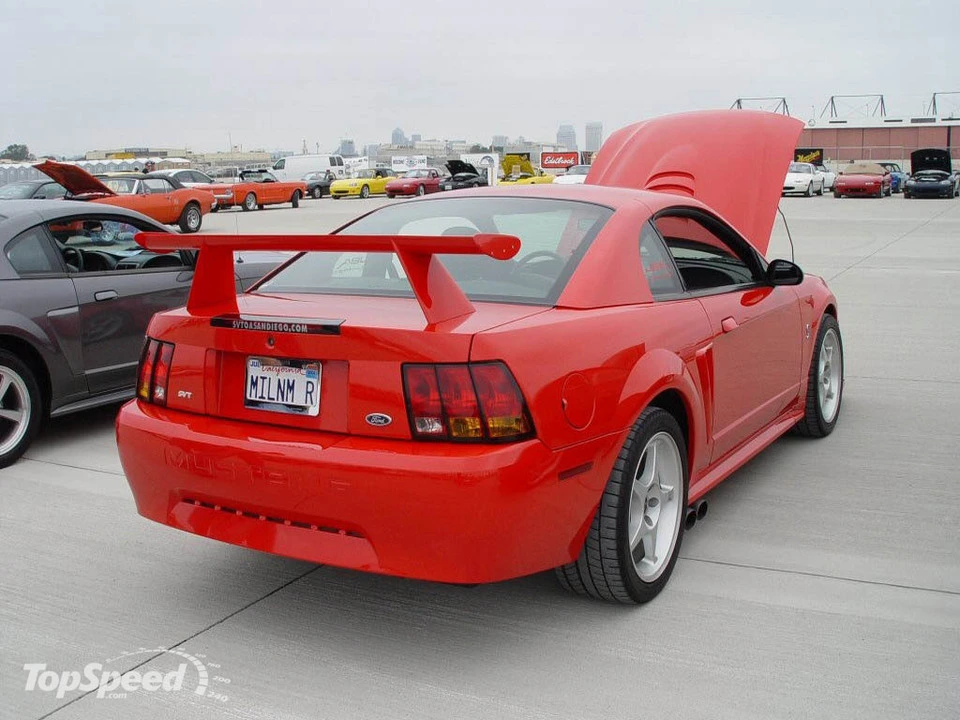 Ford-Mustang-Cobra-R-05.webp