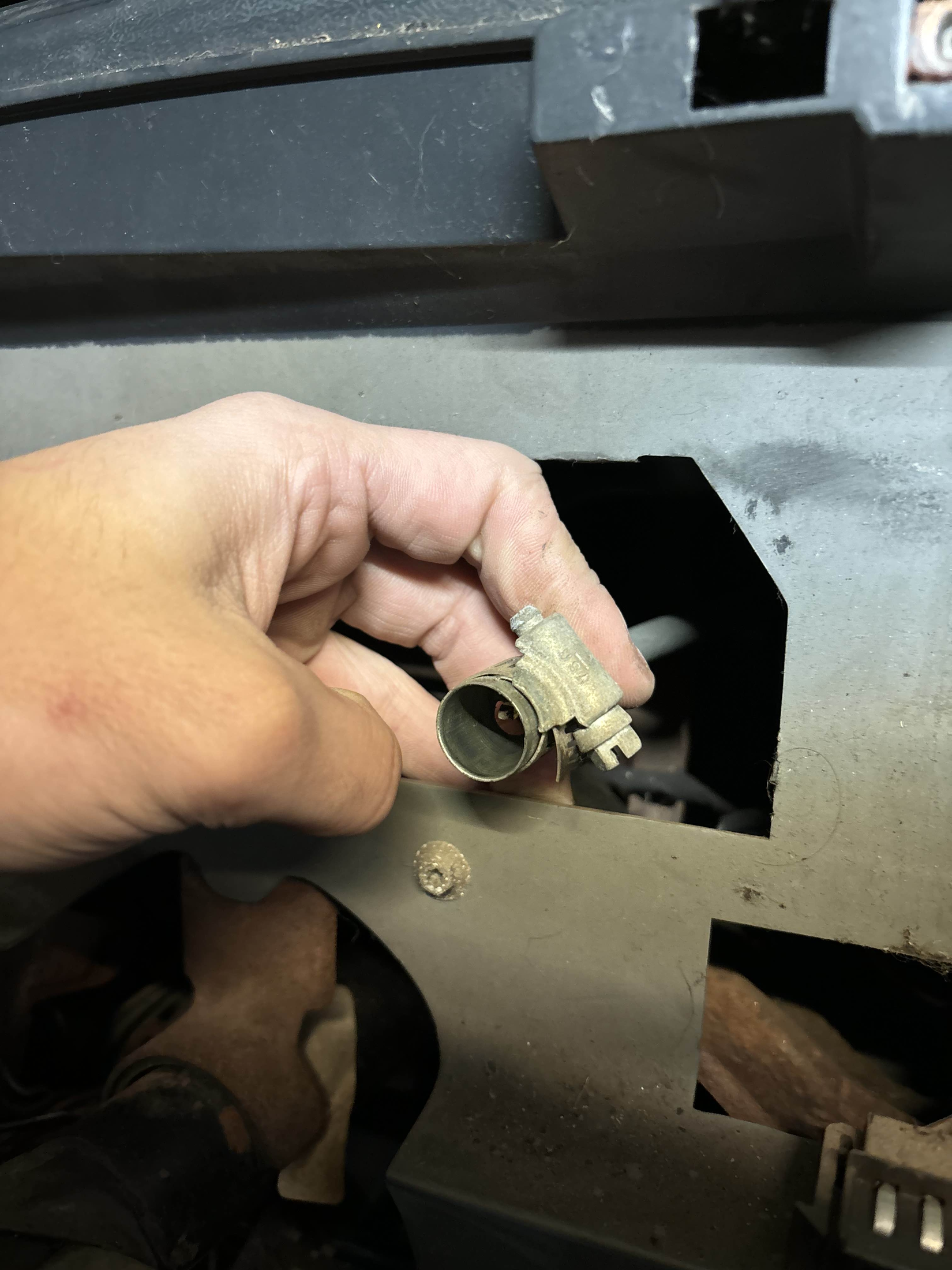 fox speedo cable with hose clamp.webp