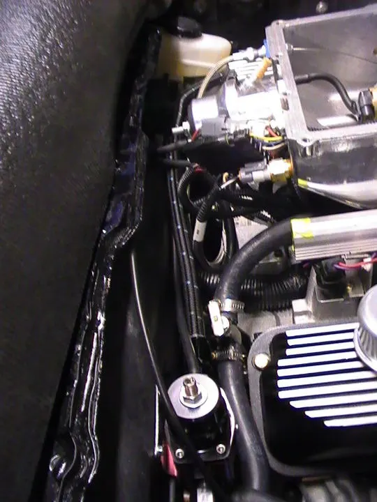 FuelPressureRegulatorvacuumlineWate.webp