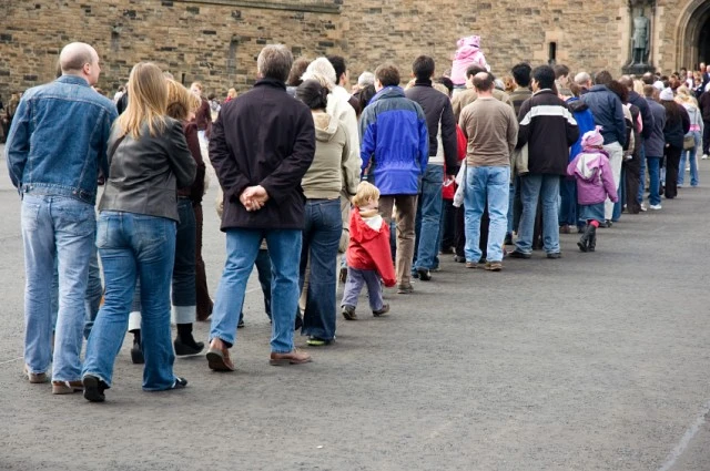 Fwp-content%2Fuploads%2F2014%2F01%2Fline-of-people.webp