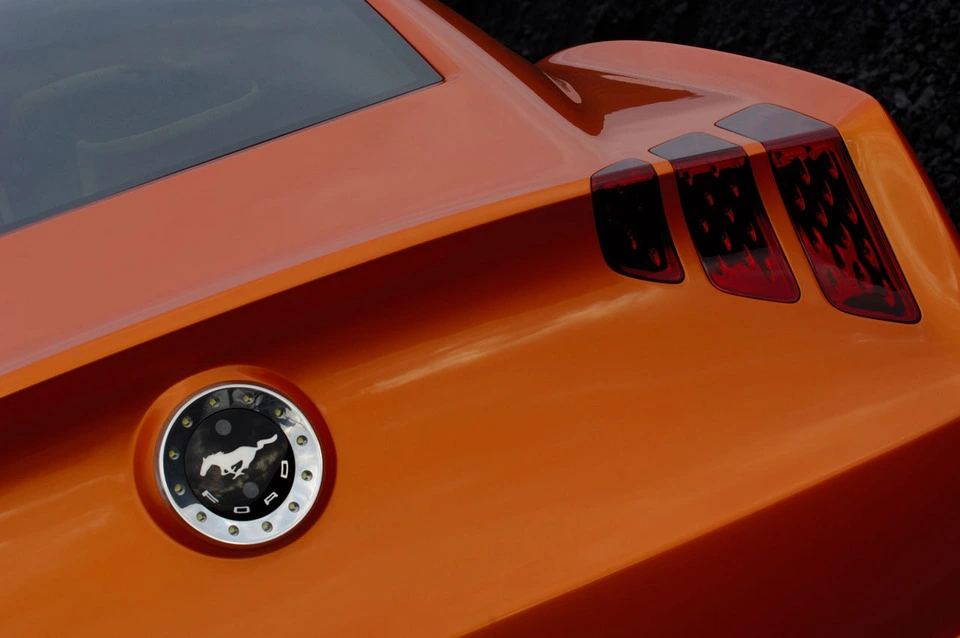 g_mustang_1280_06.webp