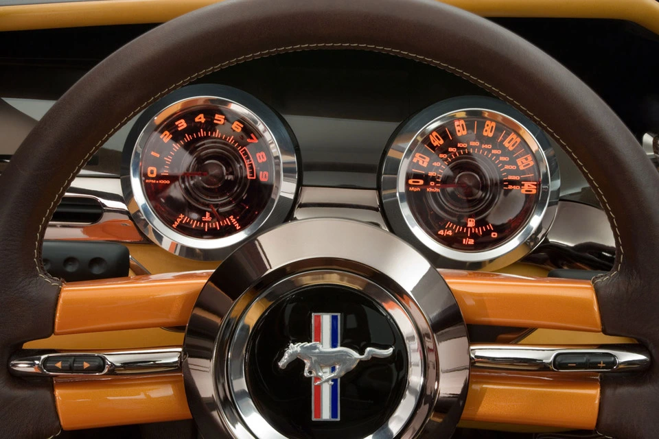 g_mustang_1280_15.webp