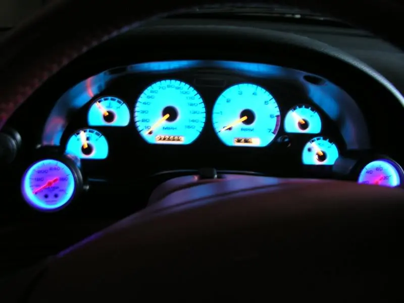 Gauges-Lit.webp