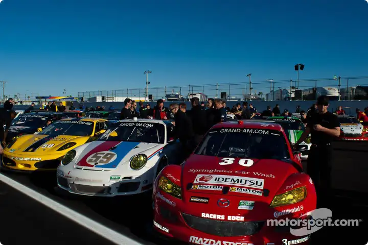 grandam-2011-24h-dp-0005.webp