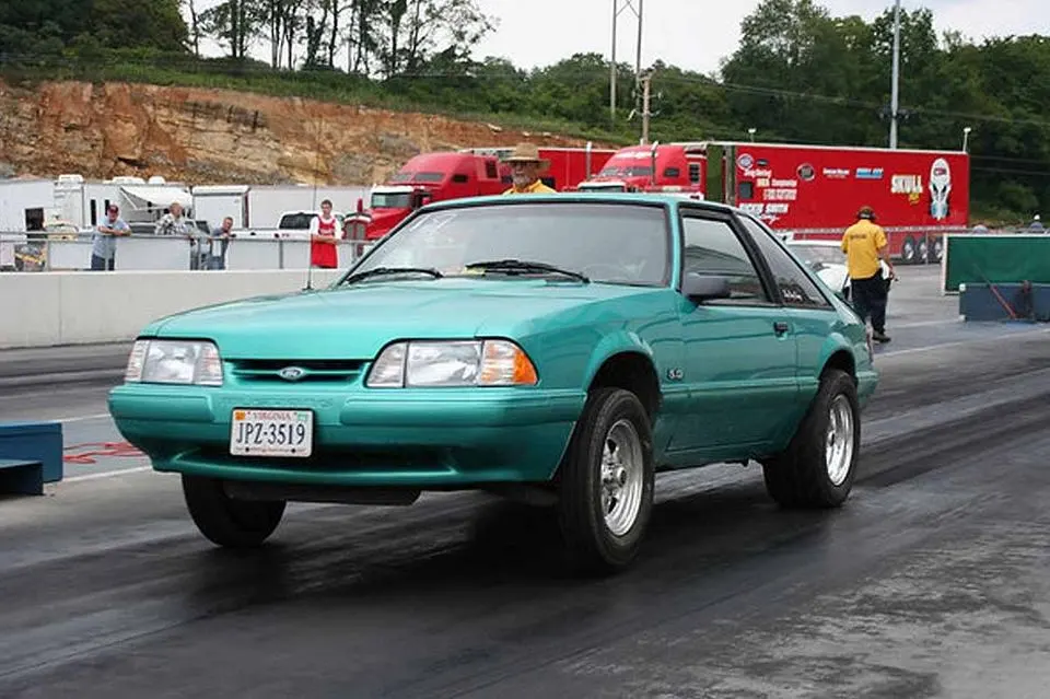 Green_Mustang_4.webp