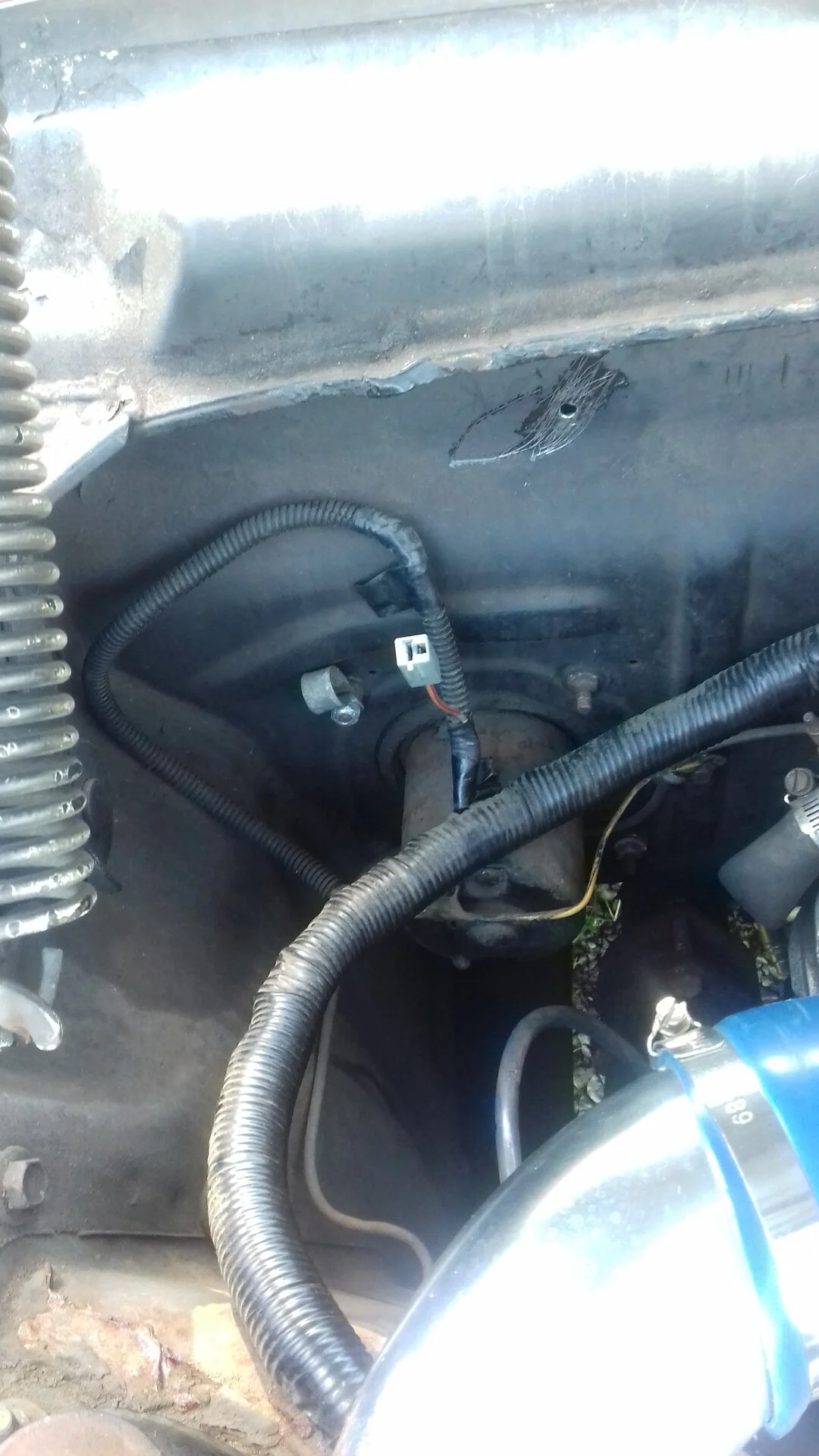 grey plug.webp