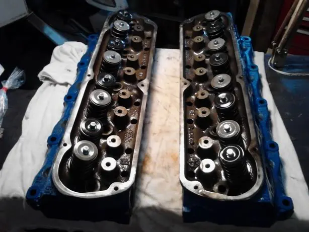 gt40heads.webp