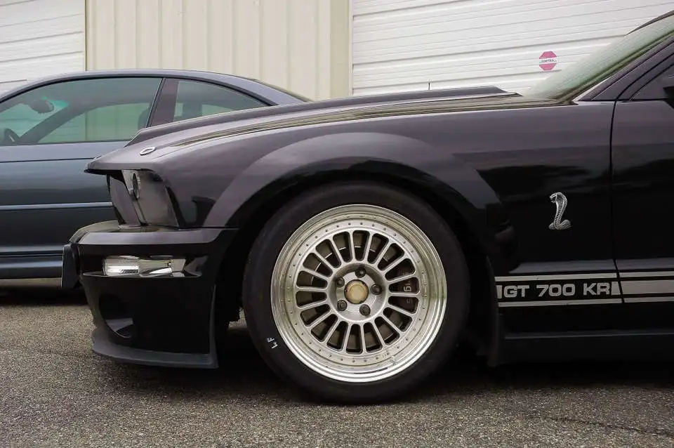 GT700KRfrontwheel1.webp