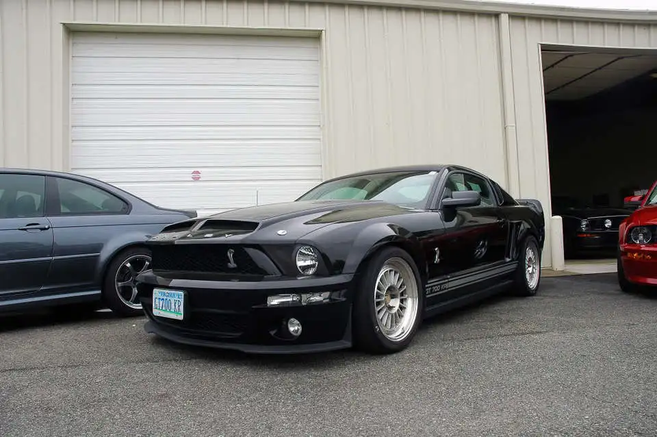 gt700krquarter.webp