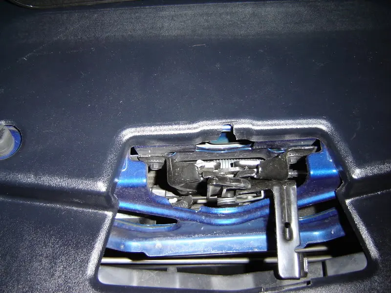HoodLatch2.webp