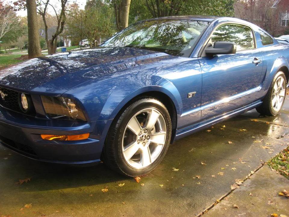Expired - 2006 Ford Mustang Gt Vista Blue 5 Speed, 21,170 Miles