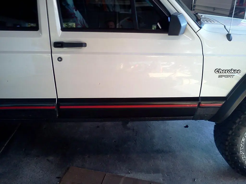 jeep Moulding 2.webp