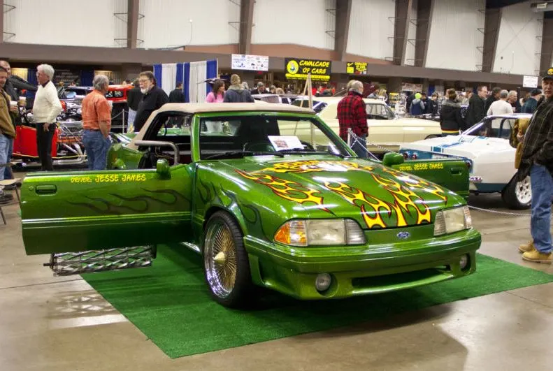 lawn-mower-mustang-1.webp