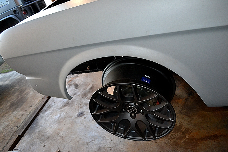 LeftWheel1_zpsbe5916cd.webp