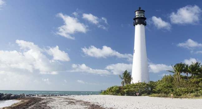 lighthouse-bill-baggs-cape-florida-state-park-the-florida-keys-florida-usa_main.webp