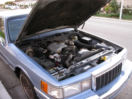 lincoln-town-car.webp