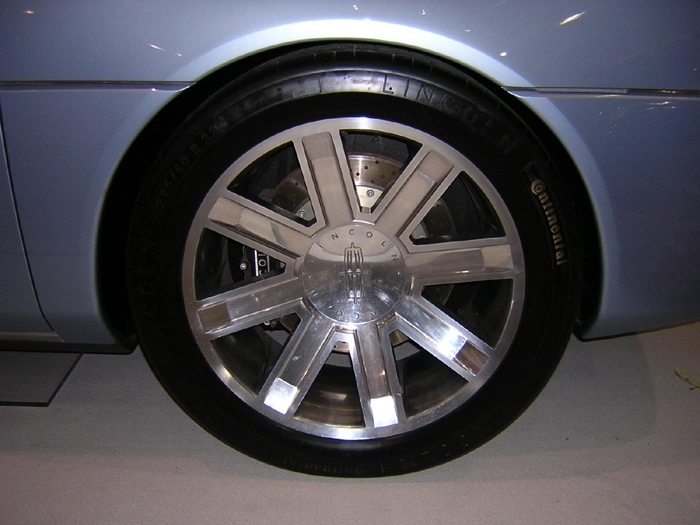 LincolnTire.webp