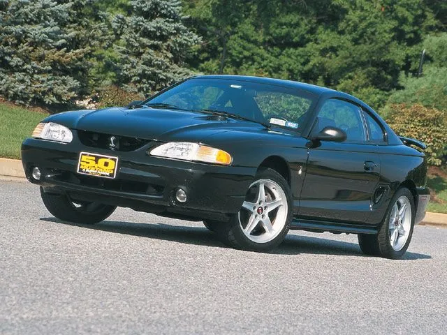 m5lp_0204_04_z+SN95_ford_mustang_cobras+98_front_view.webp