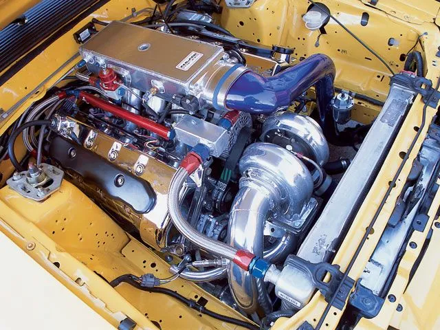 m5lp_0406_03_z+1991_ford_mustang+engine.webp