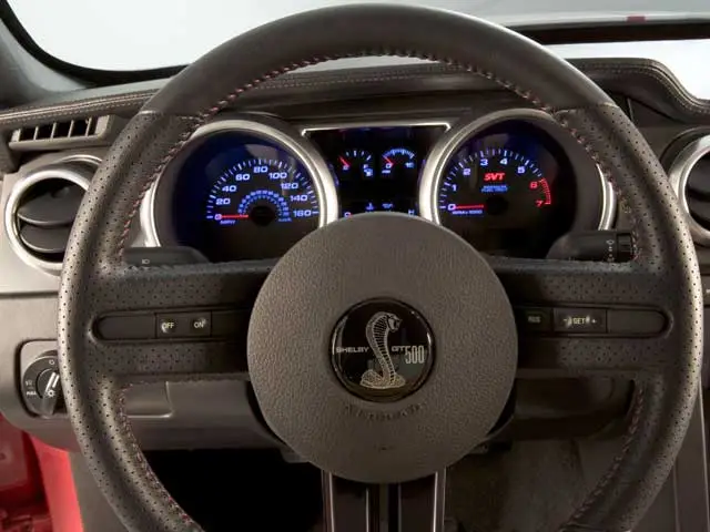 m5lp_0503w_18z+Ford_Mustang_Shelby_Cobra_GT500+Interior_Gauges.webp