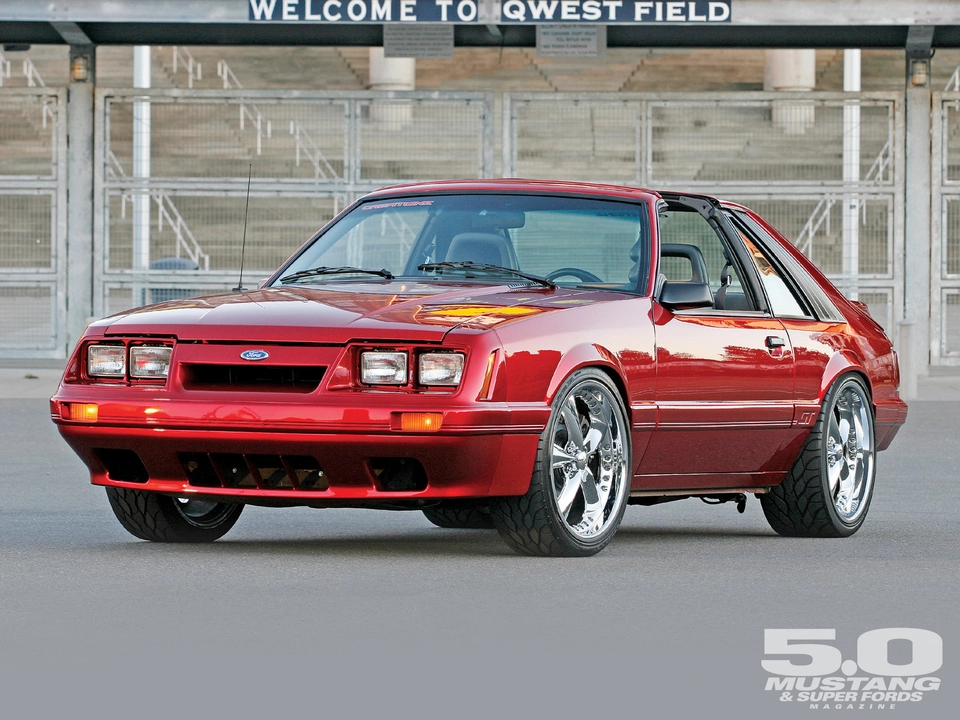 m5lp_0911_01+1985_ford_mustang_gt+front_left.webp