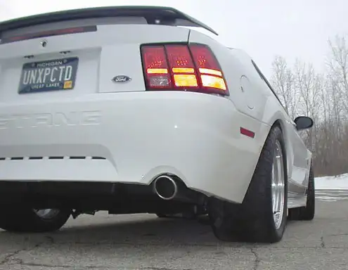 mach-1-rear-tire.webp