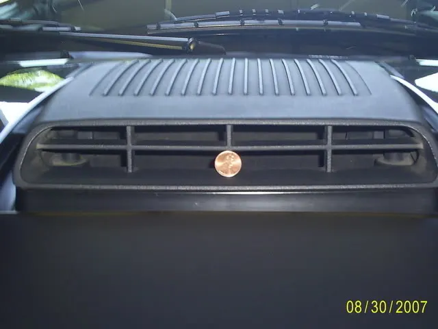 mach1004-1.webp