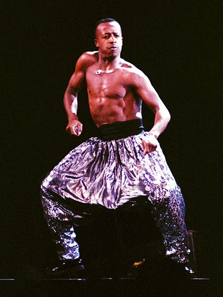 mc-hammer-02-435.webp