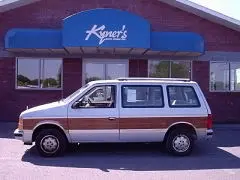 minivan.webp
