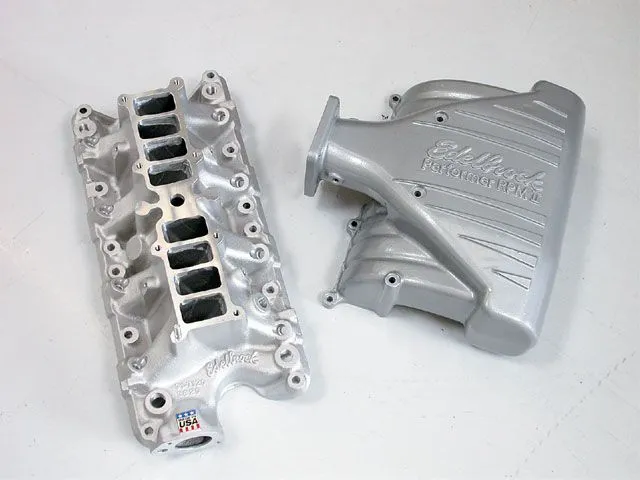 mmfp_0705_02_z+intake+edelbrock_performer_rpm_II.webp