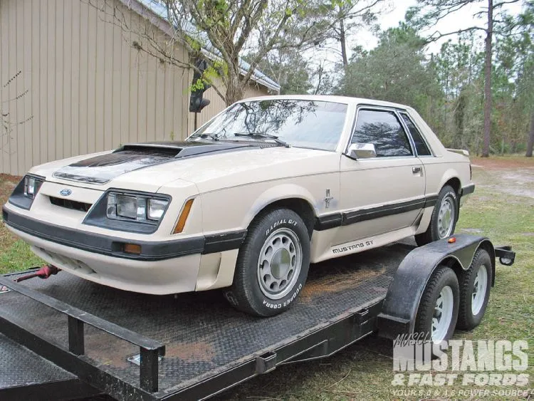 mmfp_1008_02_o+1985_ford_mustang_coupe+on_top.webp