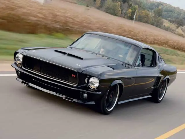 mufp_0604_01z+1967_Ford_Mustang_Fastback+Front_View.webp