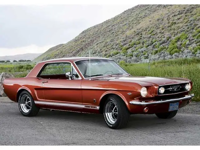 mump_060600_gt_1_z1966_ford_mustang_GTside_view.webp