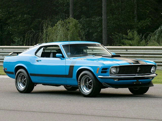 mump_0708_01_z+1970_ford_mustang_boss_302+side.webp