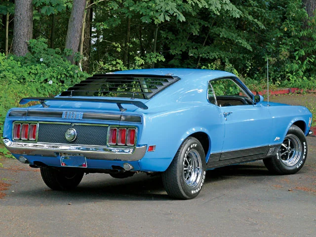mump_0808_05_z+1970_mach_1+rear_view.webp