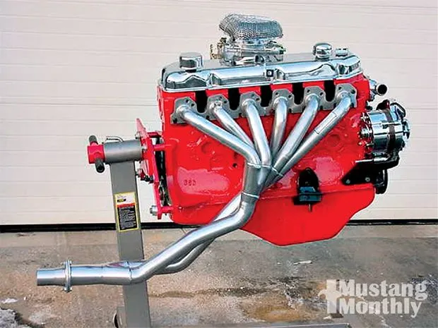 mump_0902_20_z%2bguide_to_six_cylinder_performance%2bfront_view.webp