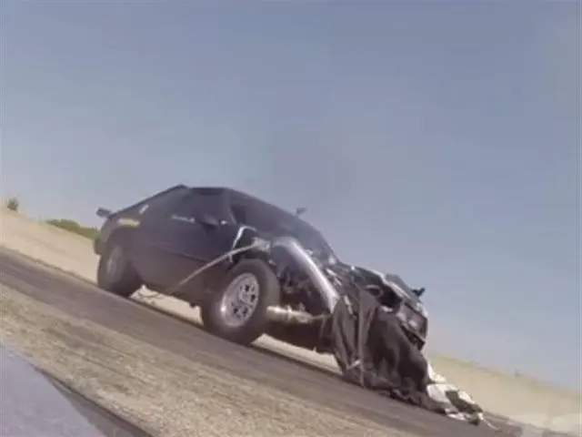 Mustang%20Drag%20Race%20Crash%20From%20GoPro%20View%20-%2006.webp