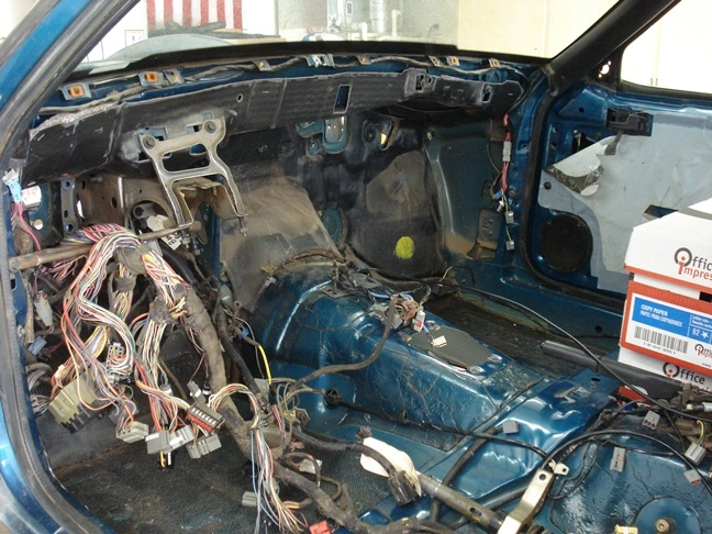 Mustang dash engine compartment Jan 2013 023.webp