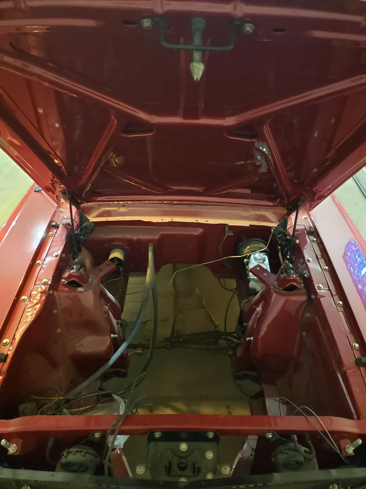 mustang garage 1.webp