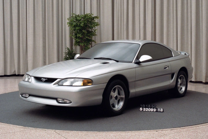 mustang-schwarzenegger.webp