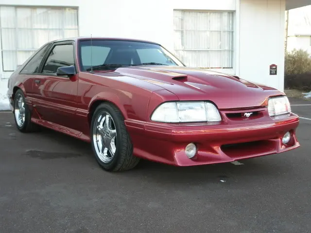 mustang002.webp